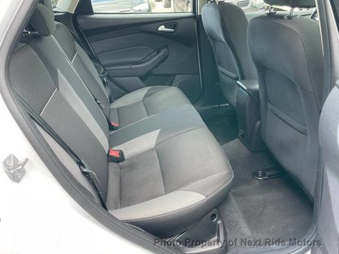Used 2014 Ford Focus SE FWD image 12