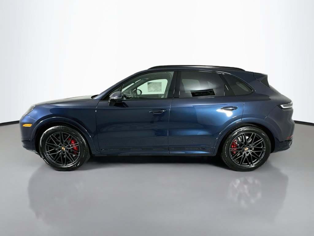 New 2026 Porsche Cayenne GTS AWD/4WD image 2