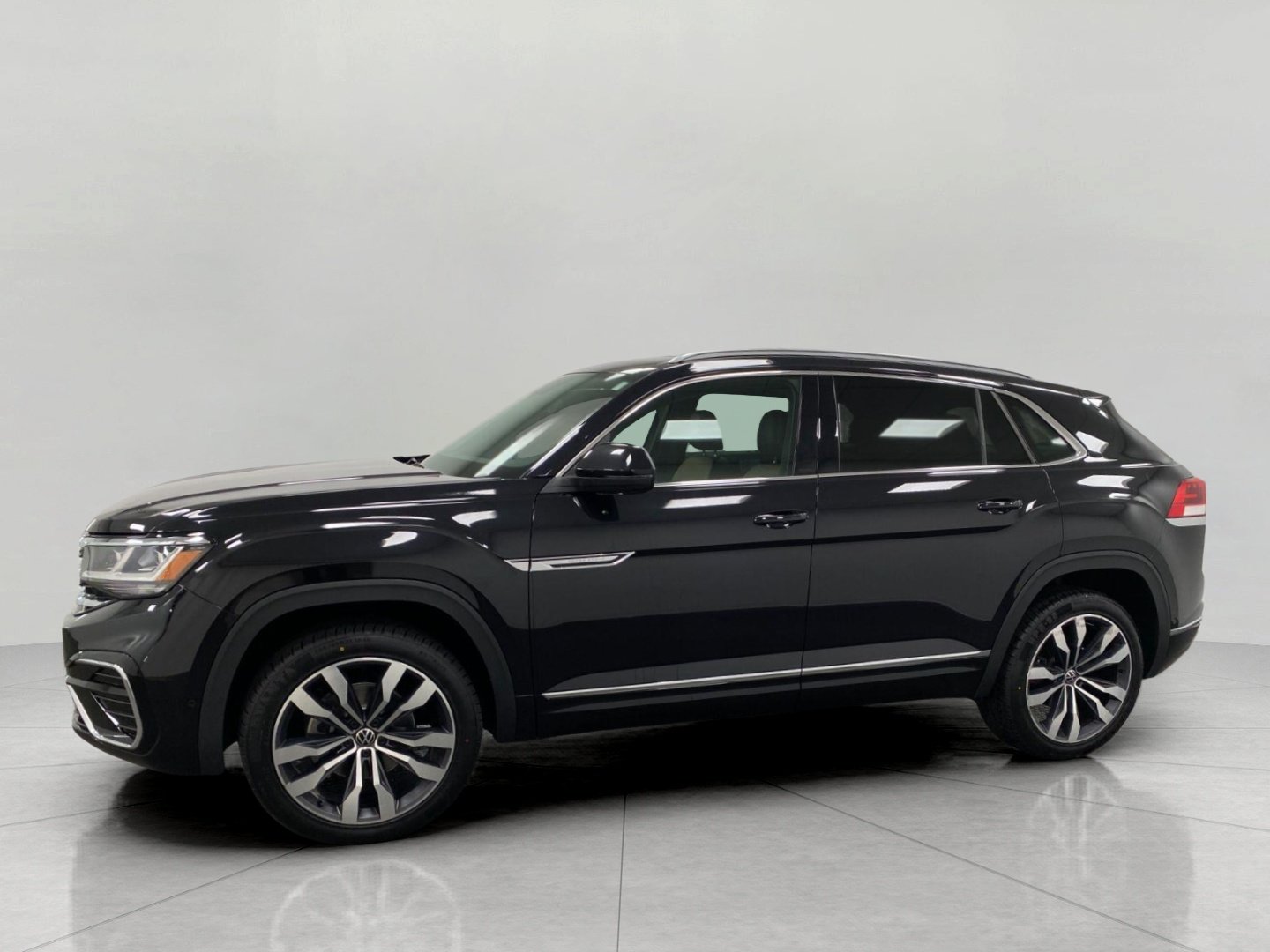 Used 2021 Volkswagen Atlas Cross Sport SEL Premium R-Line AWD/4WD image 10