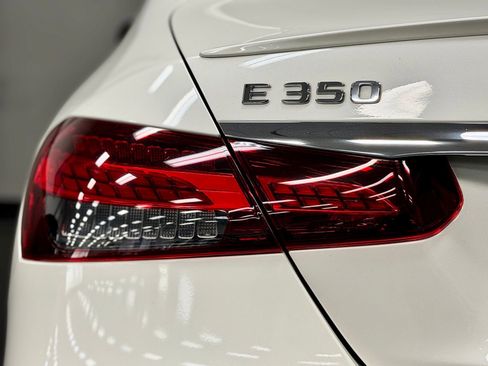 Used 2022 Mercedes-Benz E 350 Sedan image 13