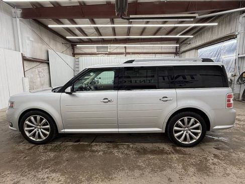 Certified 2019 Ford Flex Limited w/ Equipment Group 303A image 5