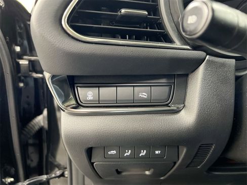 Used 2023 MAZDA CX-30 AWD 2.5 S w/ Premium Package image 18