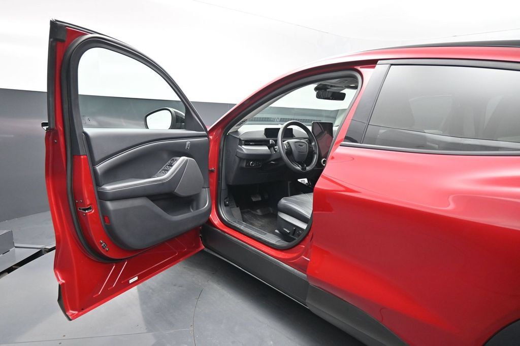 Used 2023 Ford Mustang Mach-E Select AWD/4WD image 9