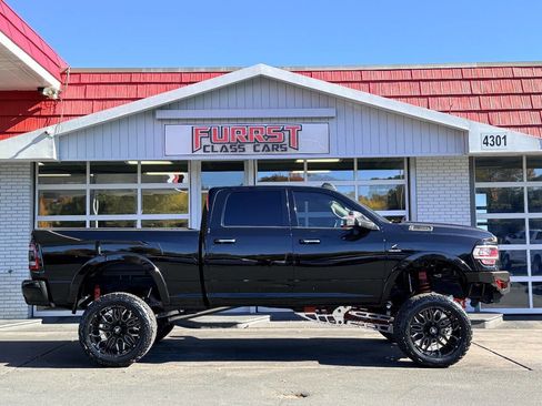 Used 2019 RAM 2500 Laramie image 3