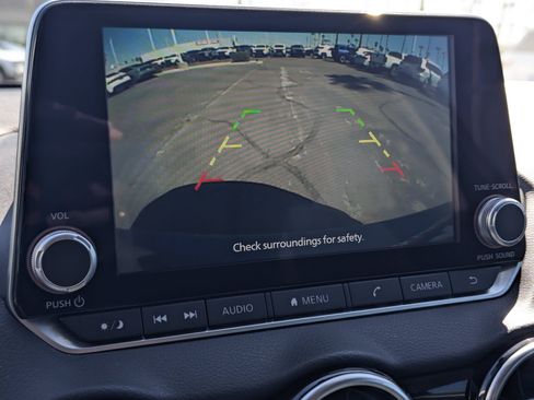 Used 2022 Nissan Sentra SV w/ All-Weather Package FWD image 11