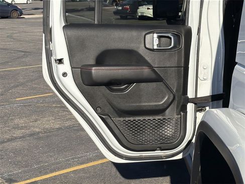 Used 2021 Jeep Wrangler Unlimited Rubicon image 23