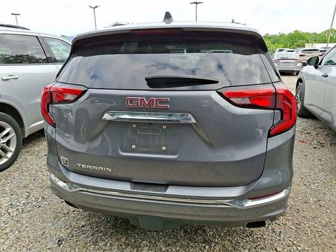 Used 2020 GMC Terrain Denali w/ LPO, Floor Liner Package FWD image 5