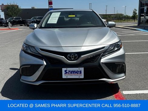 Used 2022 Toyota Camry XSE FWD image 4