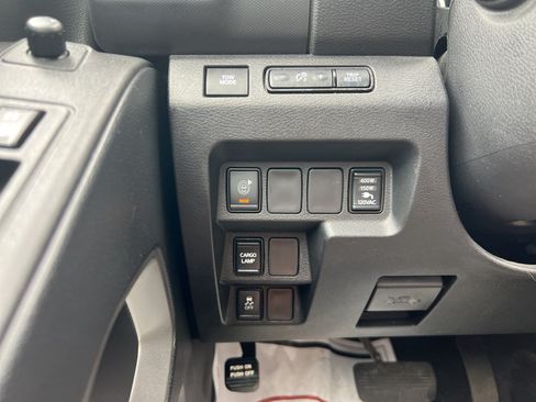 Used 2022 Nissan Frontier SV RWD image 13