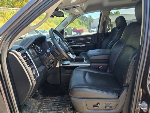 Used 2015 RAM 1500 Laramie w/ Convenience Group RWD image 4