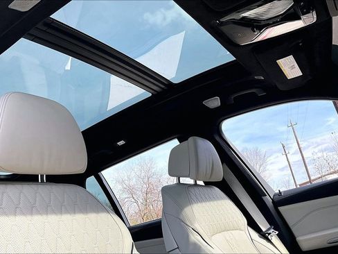 Used 2024 BMW ALPINA XB7 image 22