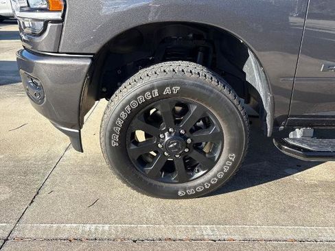 Used 2024 RAM 2500 Laramie w/ Night Edition image 10