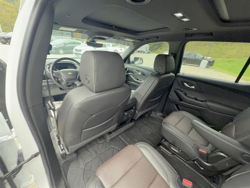 Used 2022 Chevrolet Traverse High Country w/ LPO, Floor Liner Package AWD/4WD image 27