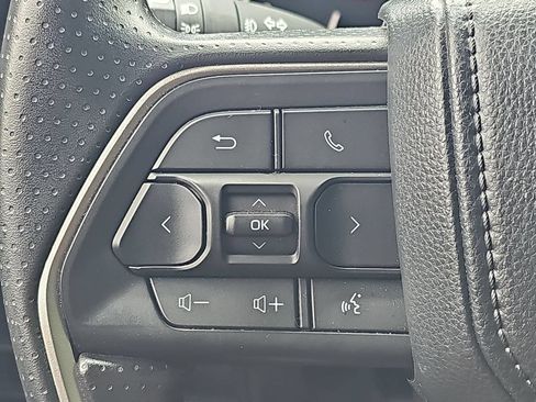 Used 2025 Toyota Tundra SR5 AWD/4WD image 20