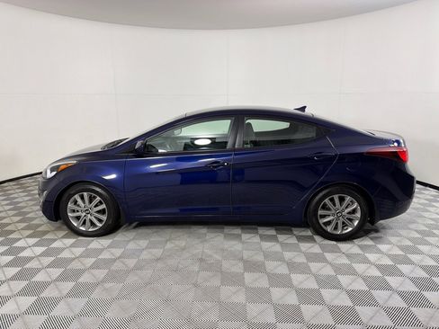 Used 2014 Hyundai Elantra SE w/ Option Group 02 FWD image 8
