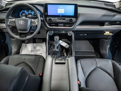 New 2026 Toyota Grand Highlander Limited image 21