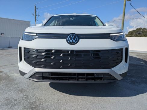 New 2026 Volkswagen Tiguan SE AWD/4WD image 9