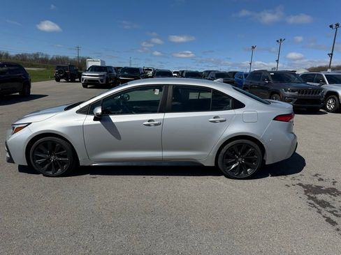 Used 2024 Toyota Corolla SE image 9