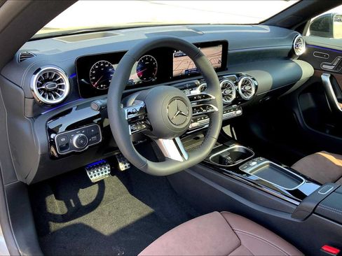 New 2026 Mercedes-Benz CLA 250 4MATIC image 9