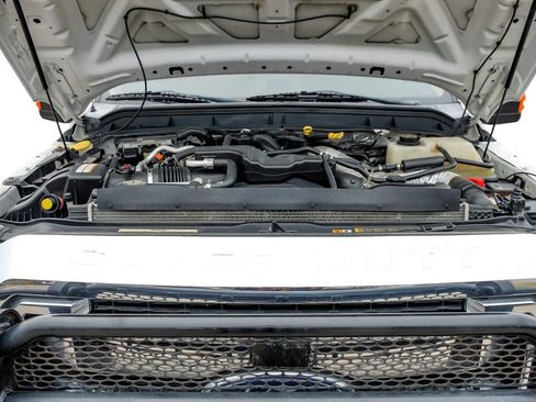 Used 2016 Ford F250 Lariat w/ Lariat Interior Package image 56