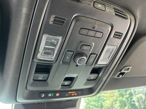 Used 2021 Cadillac Escalade ESV Premium Luxury w/ Performance Package RWD image 64