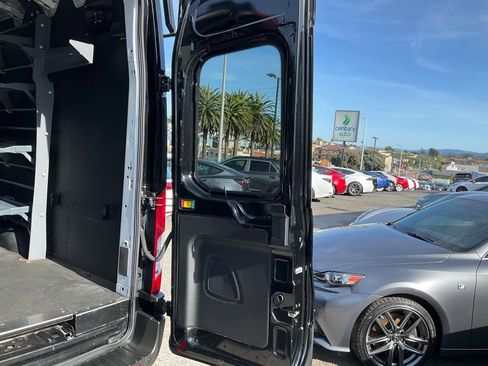 Used 2021 Ford Transit 250 148 High Roof Extended w/ Load Area Protection Package image 9