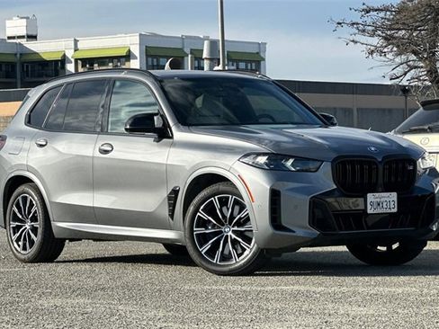 Used 2026 BMW X5 M60i image 2