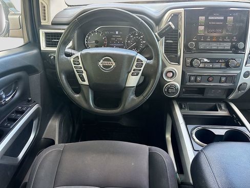 Used 2021 Nissan Titan SV w/ SV Convenience Package AWD/4WD image 20