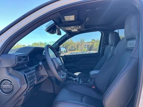 Used 2026 Toyota Tacoma TRD Pro AWD/4WD image 36