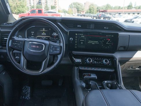 Used 2023 GMC Sierra 1500 AT4 w/ Technology Package AWD/4WD image 12