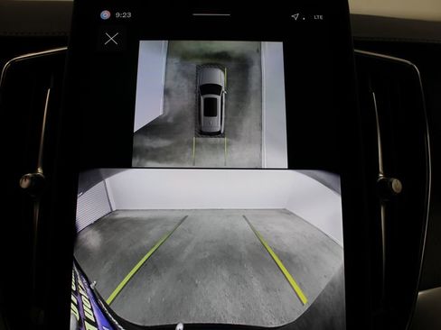 New 2026 Volvo XC90 B6 Ultra w/ Protection Package image 13