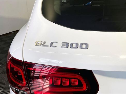 Used 2022 Mercedes-Benz GLC 300 4MATIC image 33