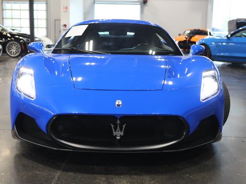 Used 2022 Maserati MC20 Coupe RWD image 2
