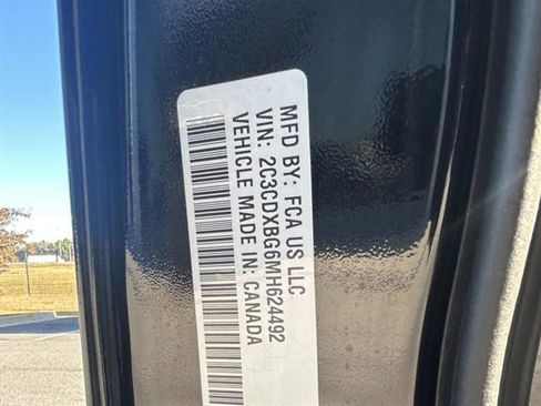 Used 2021 Dodge Charger SXT w/ Leather Interior Group image 24