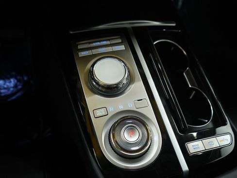 Used 2024 Genesis G80 2.5T image 21