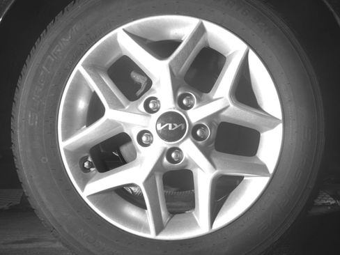 Used 2025 Kia Soul LX w/ LX Technology Package FWD image 18