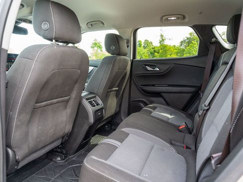 Used 2024 Chevrolet Blazer LT w/ Convenience Package FWD image 16