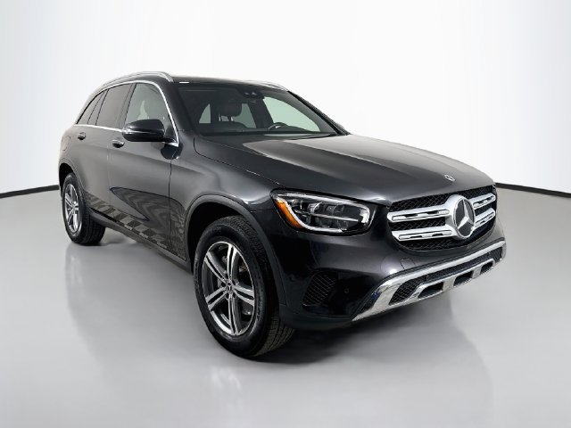 Used 2021 Mercedes-Benz GLC 300 4MATIC image 3
