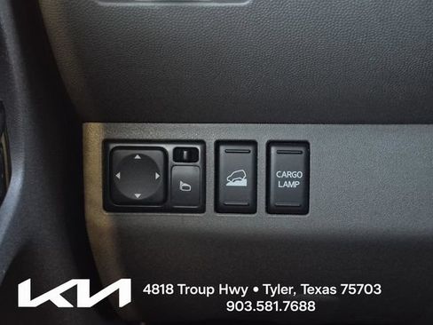 Used 2020 Nissan Frontier SV w/ Midnight Edition Floor Mats AWD/4WD image 26