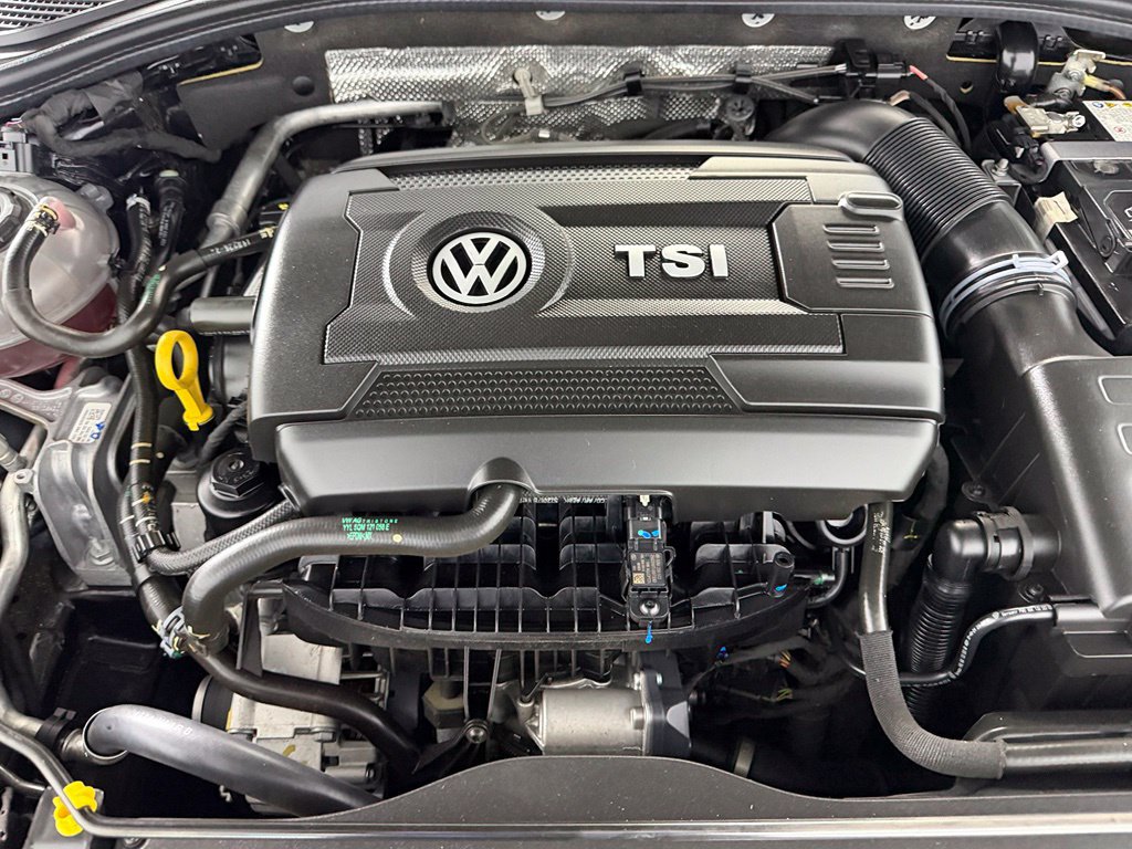Used 2025 Volkswagen Jetta GLI Autobahn FWD image 21