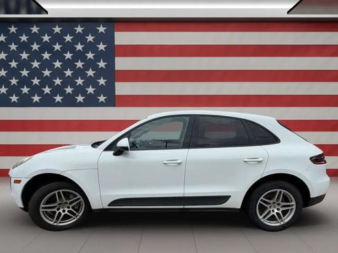 Used 2017 Porsche Macan AWD/4WD image 4