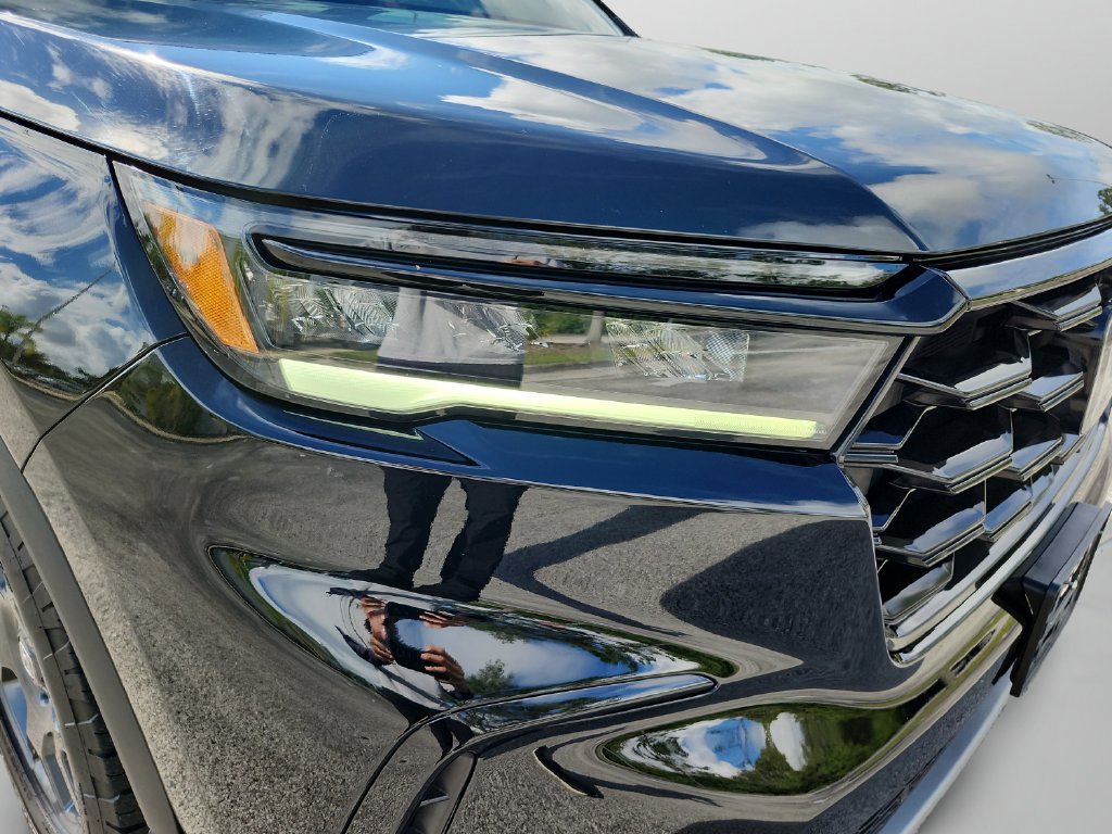 Certified 2025 Honda Pilot TrailSport image 14