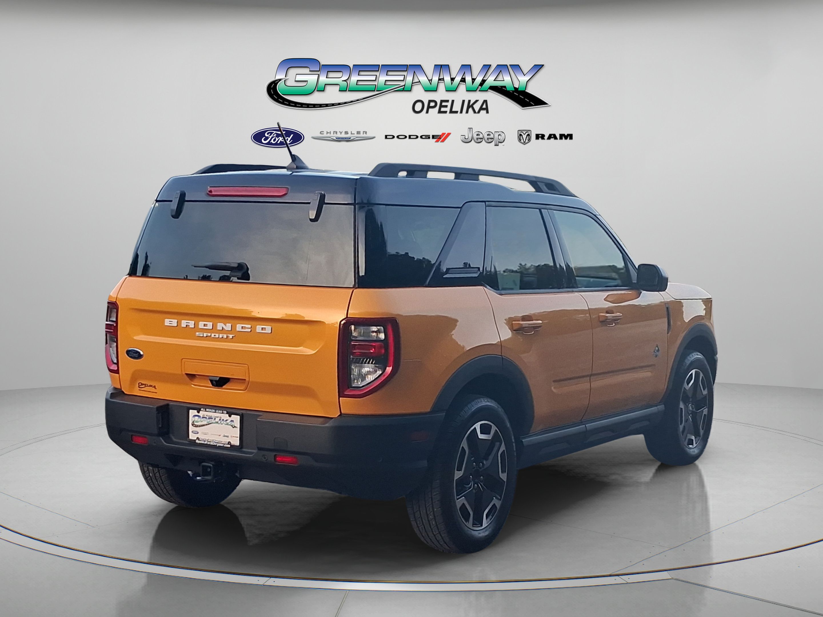 Used 2022 Ford Bronco Sport Outer Banks w/ Tech Package AWD/4WD image 6