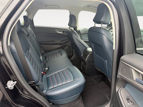 Used 2022 Ford Edge SEL w/ Sport Appearance Package image 18