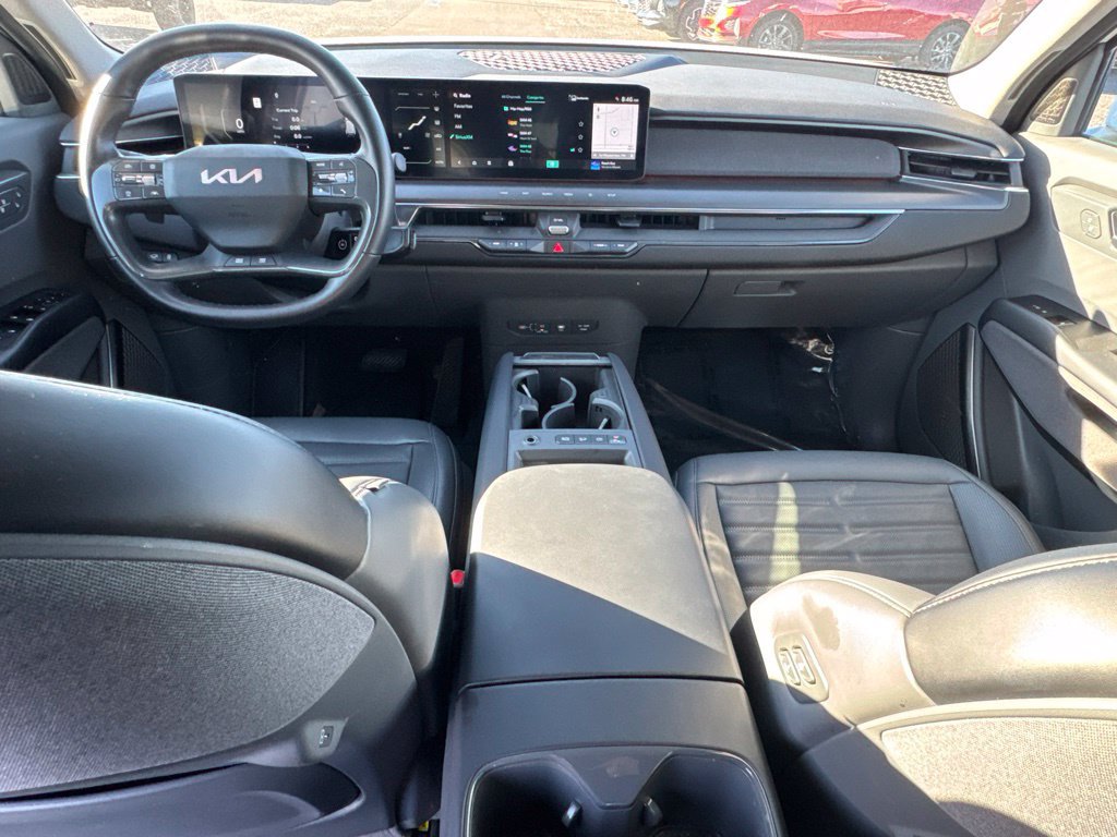 Used 2024 Kia EV9 Land AWD/4WD image 16