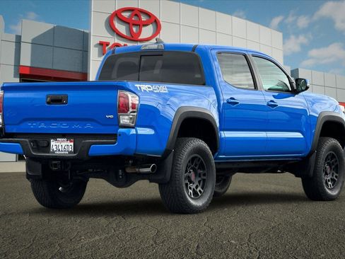 Used 2021 Toyota Tacoma TRD Off-Road w/ Technology Package image 3