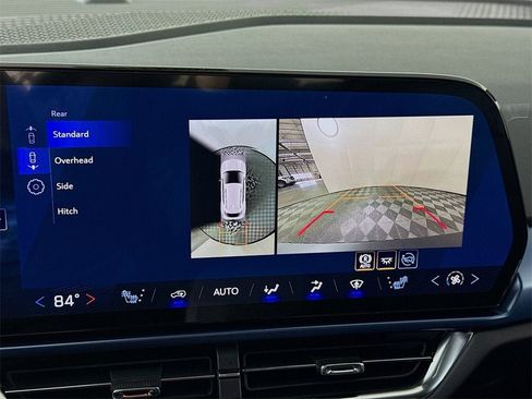 New 2026 Chevrolet Equinox EV LT image 9