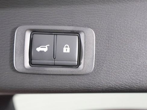 Used 2025 Mitsubishi Outlander SEL AWD/4WD image 54