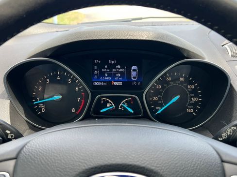 Used 2017 Ford Escape SE w/ Equipment Group 201A image 24