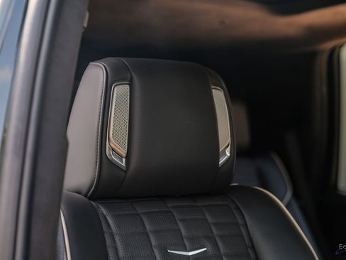 Used 2025 Cadillac Escalade V AWD/4WD image 48